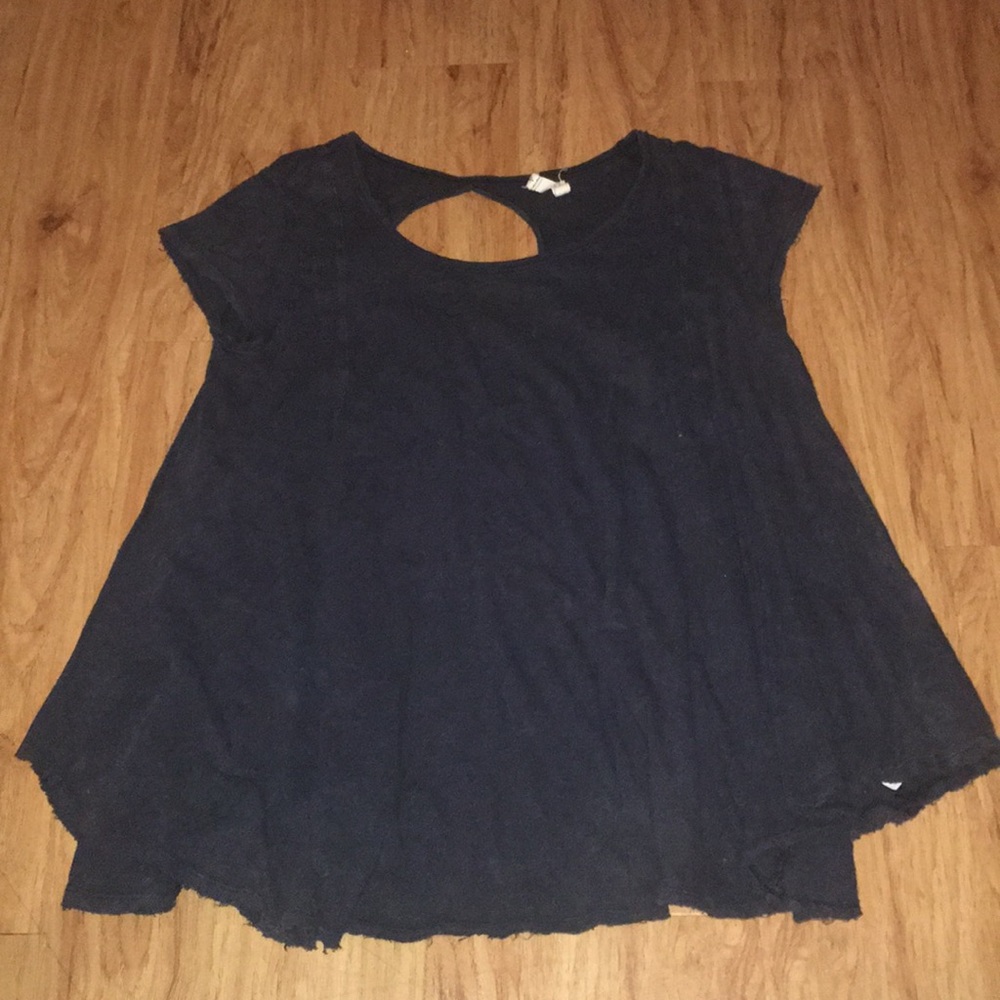 Black Short Sleeve Flowy Shirt